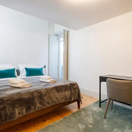Apartment Premium On Augusta Street